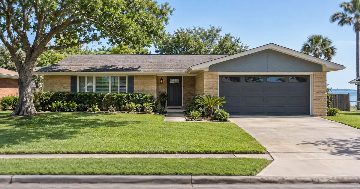 Mortgage refinance in Corpus Christi, Texas — a better loan on the same home