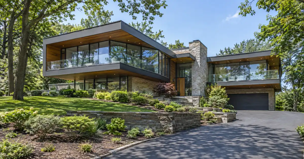 Jumbo cash-out refinance in Dearborn Heights, Michigan — equity above the conforming limit into cash
