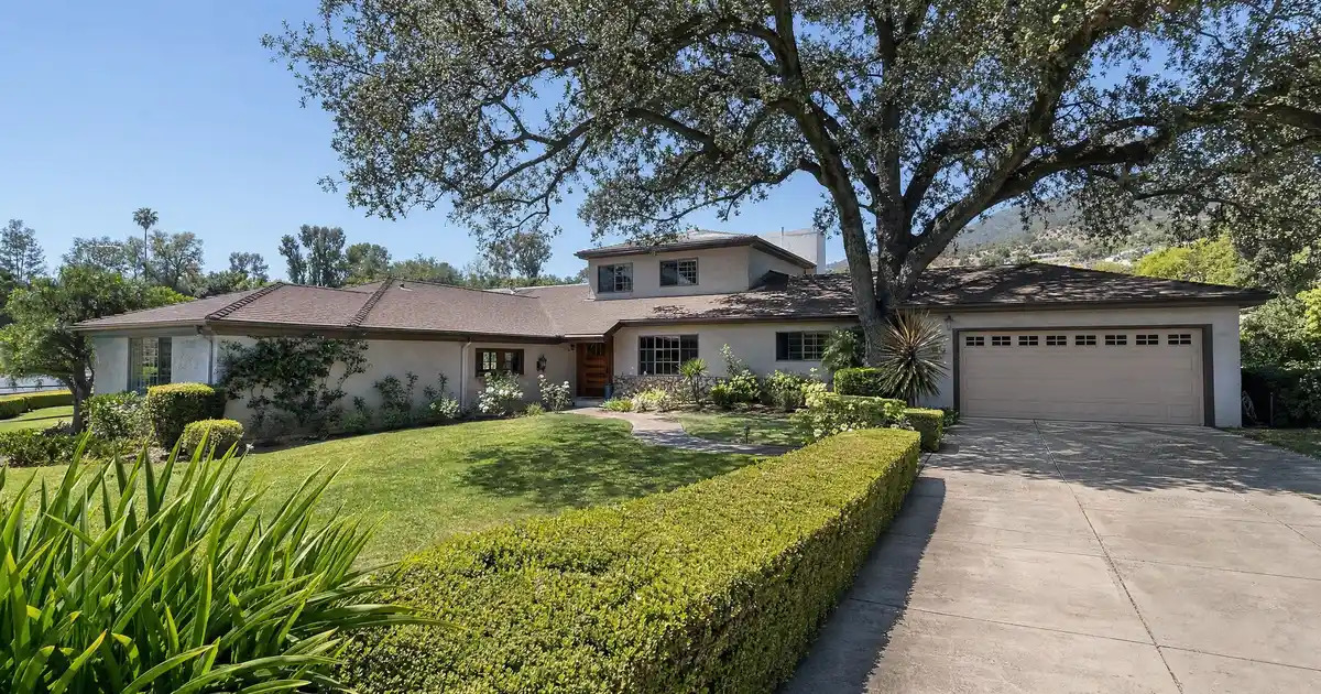 Cash-out refinance in El Cajon, California — home equity into cash