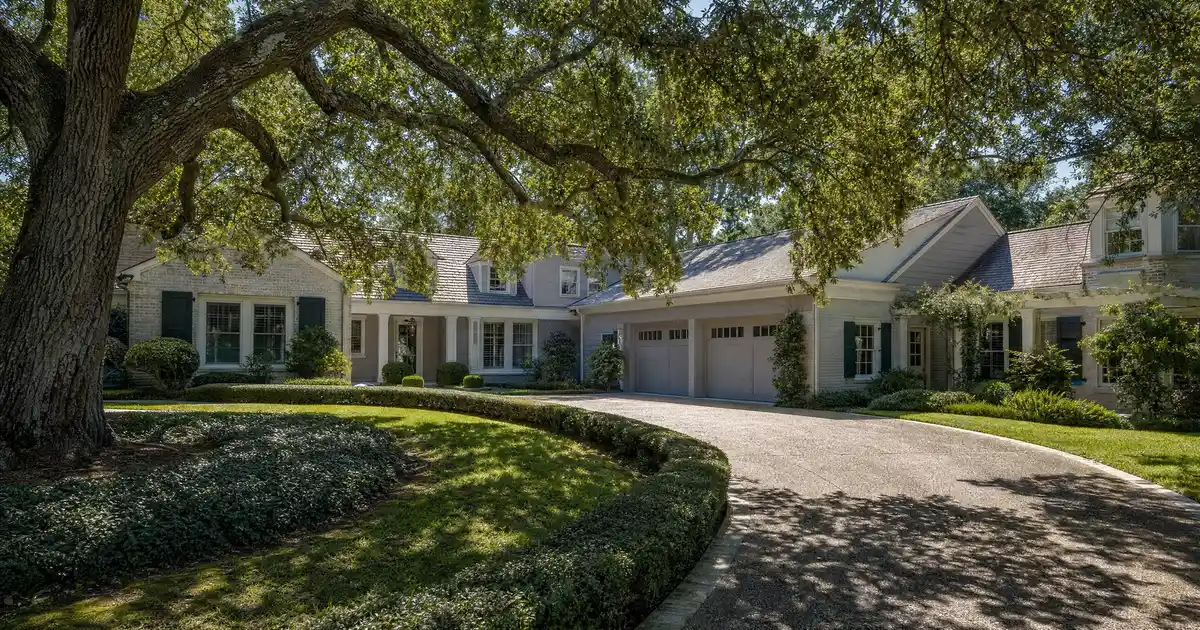 Cash-out refinance in Fairhope, Alabama — home equity into cash