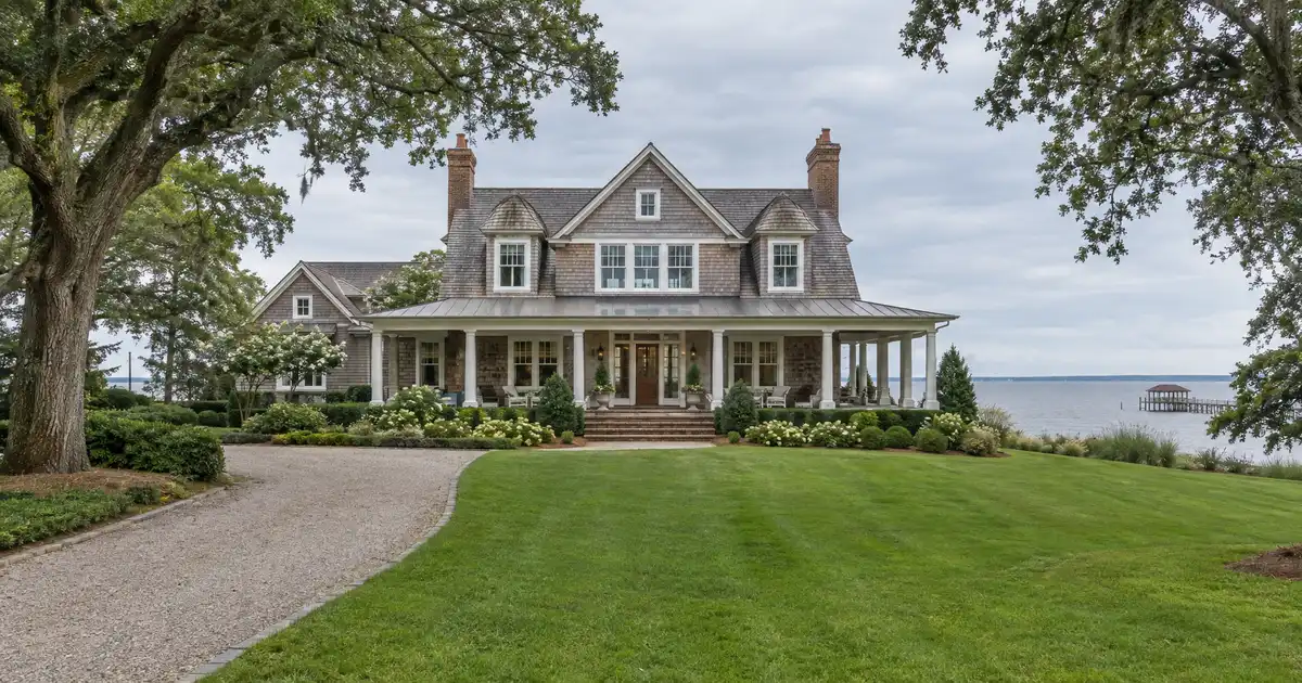 Jumbo cash-out refinance in Fairhope, Alabama — equity above the conforming limit into cash