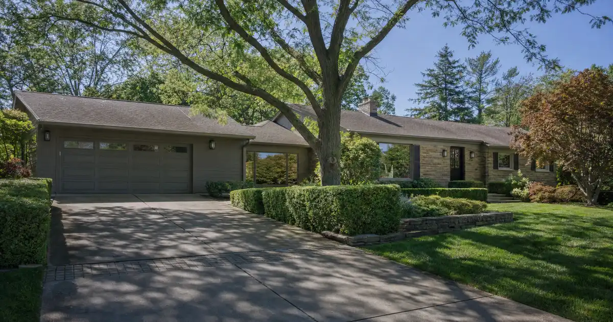 Cash-out refinance in Farmington Hills, Michigan — home equity into cash