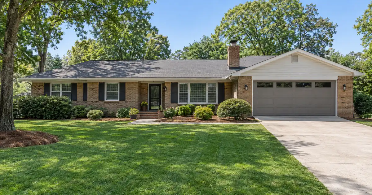 Mortgage refinance in Fayetteville, North Carolina — a better loan on the same home
