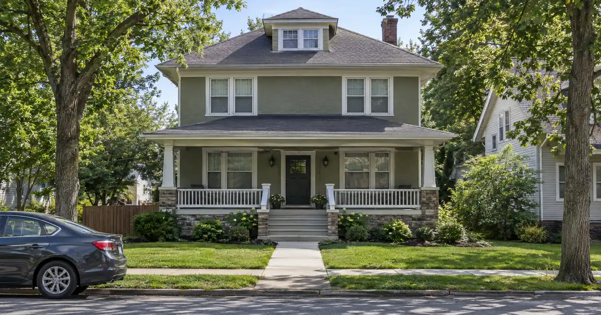 Does Paying Off a Home Equity Loan Make a Refinance Cash-Out?