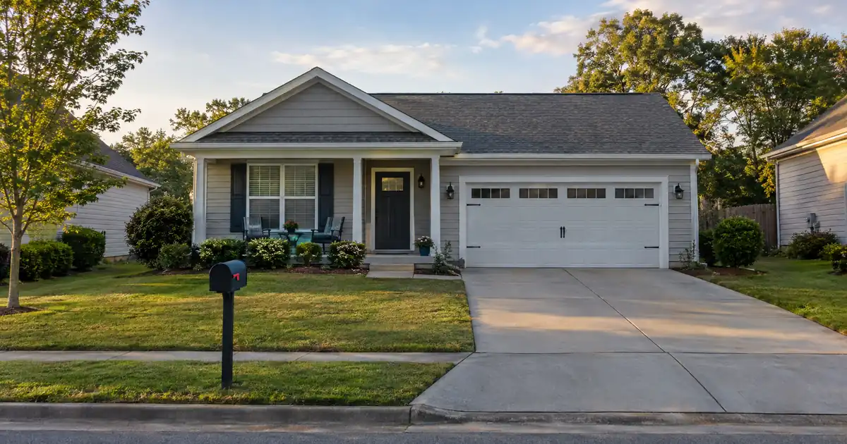 Does a Conventional Loan Let You Take Cash Out When You Refinance?