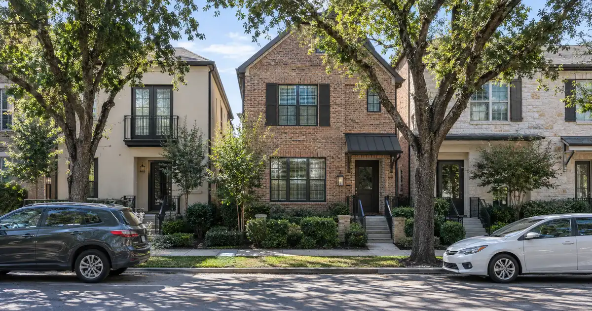 DSCR Cash Out Refinance in Bedford, Texas: The 2026 DSCR Refinance Guide to Harwood Road