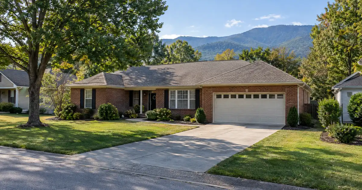Cash Out Refinance Investment Property in Maryville, Tennessee: The 2026 DSCR Guide to Broadway Avenue