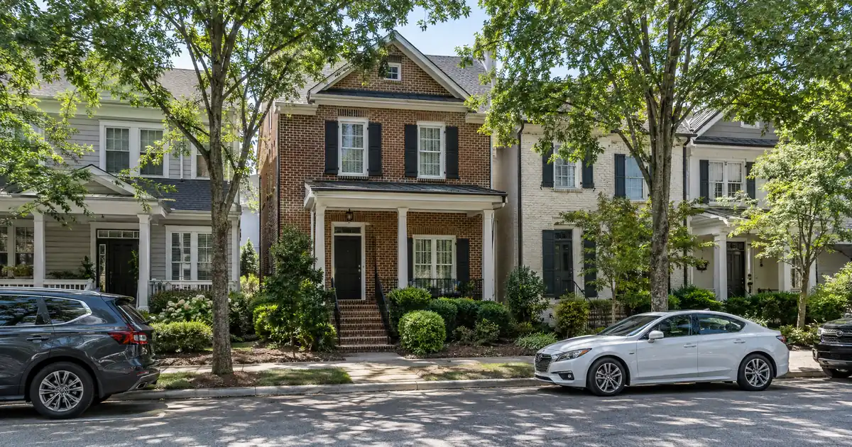 DSCR Cash Out Refinance in Johns Creek, Georgia: The 2026 DSCR Financing Guide to Medlock Bridge