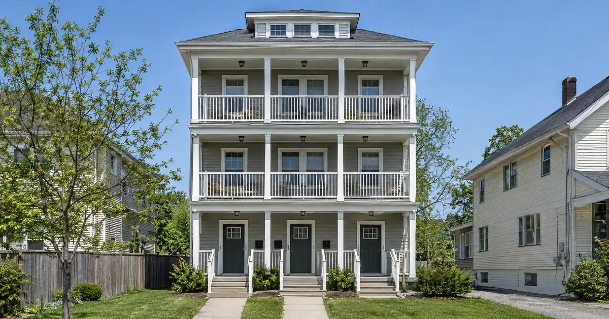 2–4 Unit Rental HELOC vs Home HELOC Equity Limits Compared