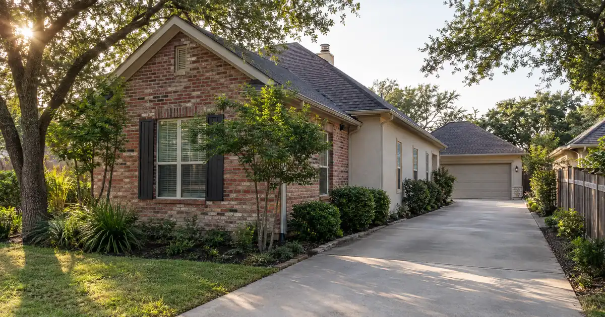 How Much Debt a Bank Statement Cash-Out Can Clear on a Texas Rental