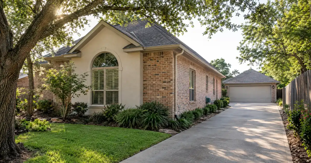 Bank Statement Cash-Out vs HELOC on a Paid-Off Texas Homestead
