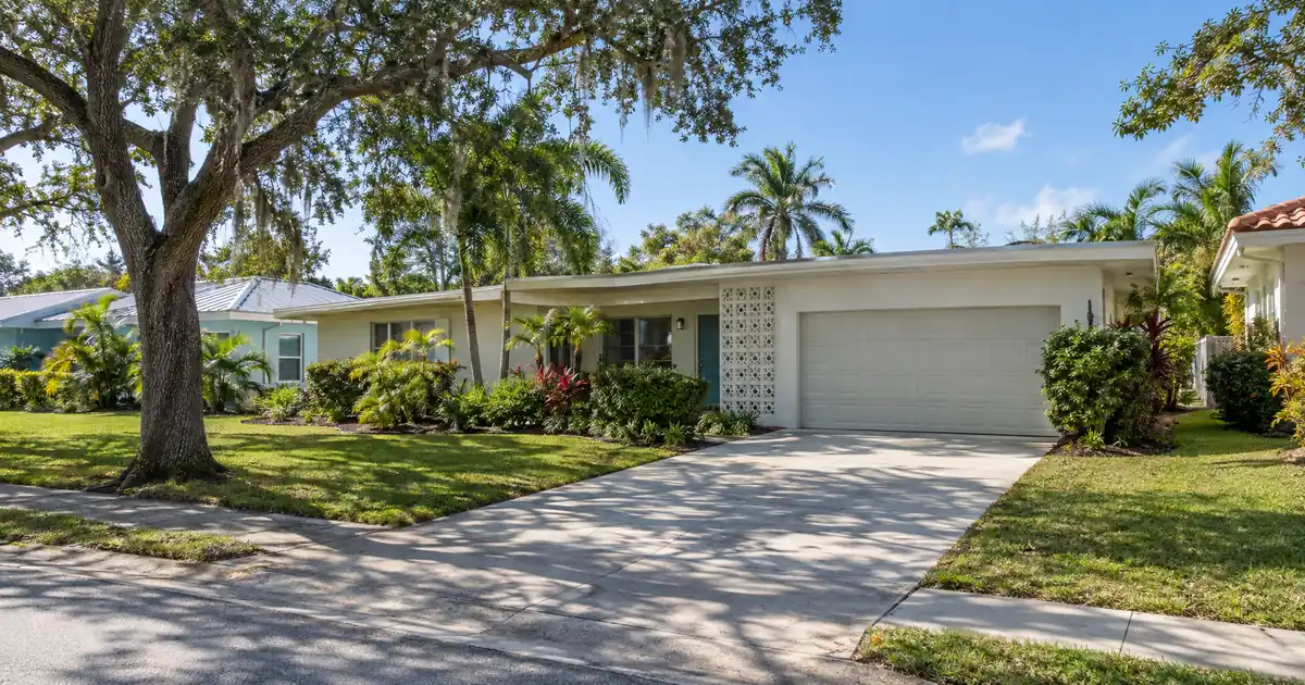 DSCR Cash Out Refinance in Sarasota, Florida: What It Takes to Qualify on Sarasota Rents