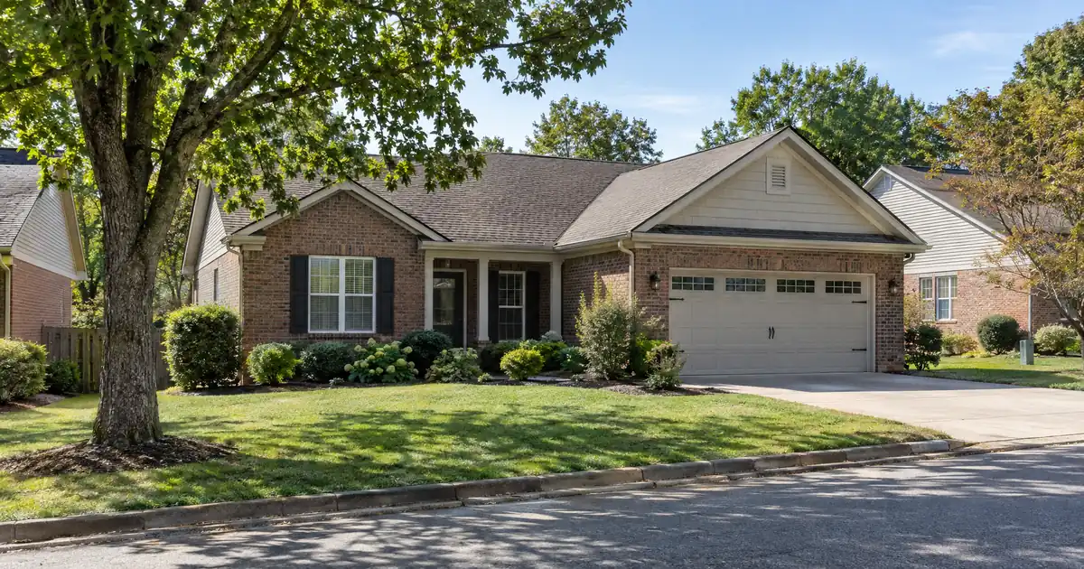 DSCR Cash Out Refinance in Columbia, Tennessee: Riverside and Downtown Equity Extraction