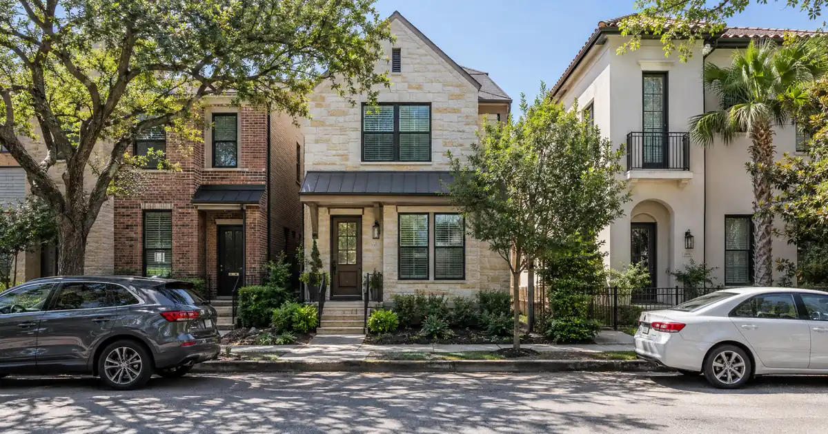Can You Keep Your First Mortgage and Open a Bank Statement HELOC in Texas?