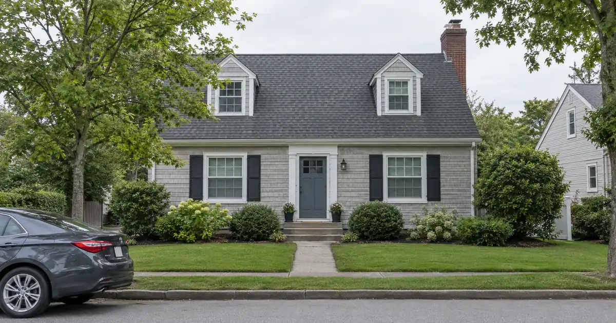 Cash-Out Refi vs Delayed Financing When Scaling to Ten Rentals