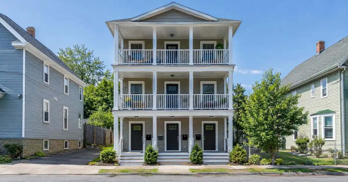 Can a First-Time Equity Borrower Get a Bank Statement HELOC on a Triplex?