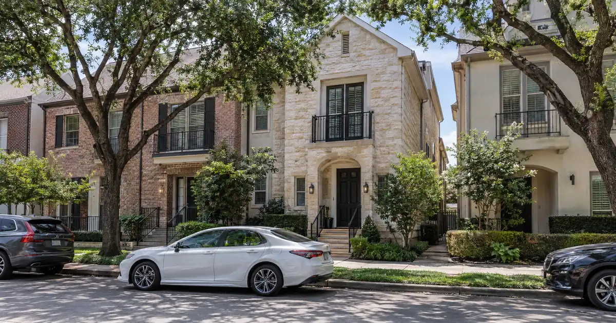 Which Properties Qualify for a Bank Statement HELOC in Texas?