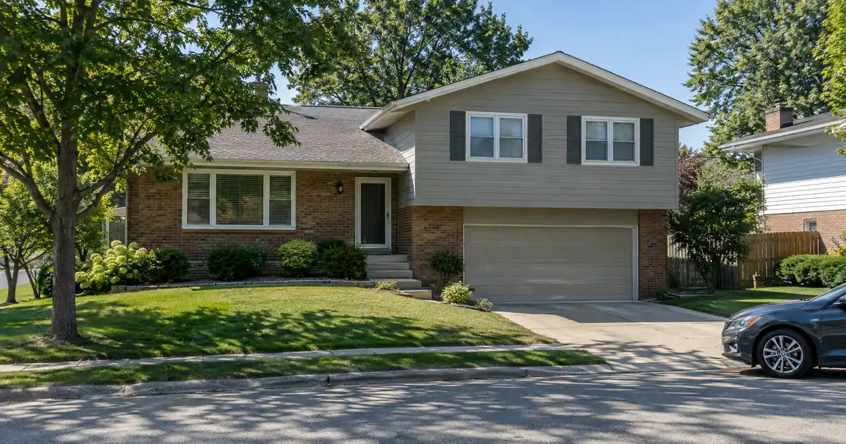 Separate Cash-Out Refinances vs. a Blanket Loan for an LLC Rental Portfolio