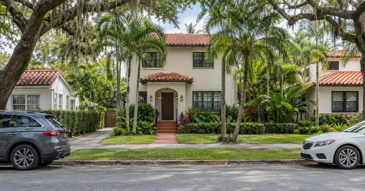 DSCR Cash Out Refinance in Coral Gables, Florida: What It Takes to Qualify on $3,800 Rent