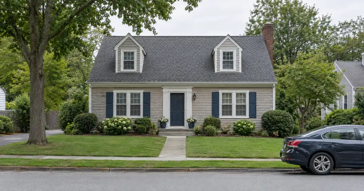 How Much a HELOC Behind a Low First Mortgage Costs vs. a Refi