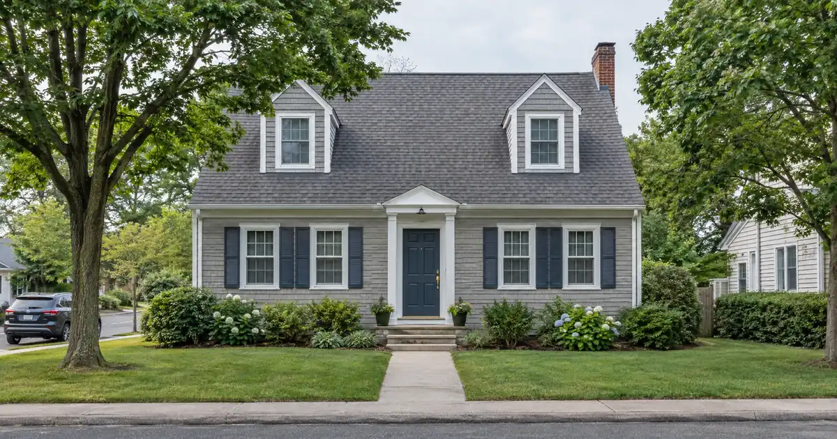 Is a Home Equity Loan Better Than a HELOC for Debt Consolidation?
