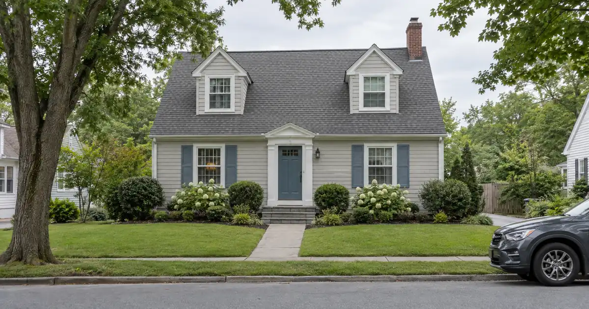 How Much a HELOC Costs Monthly vs Replacing a Low First Mortgage