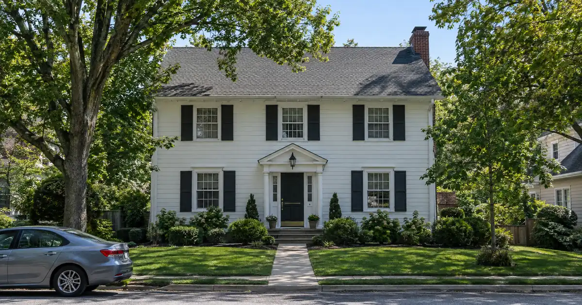 How to Pay Down a Sub-4% Mortgage With a HELOC Safely