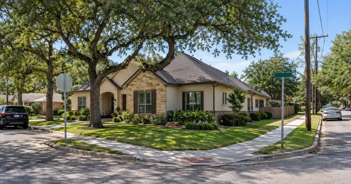 Refinance Rules for Paying Off a Home Equity Loan on a Texas Homestead