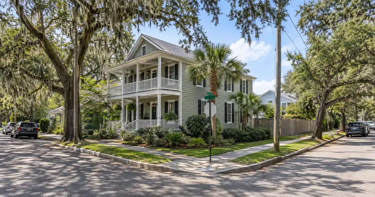 DSCR Cash Out Refinance in Johns Island, South Carolina: The 2026 DSCR Financing Guide to Maybank Highway
