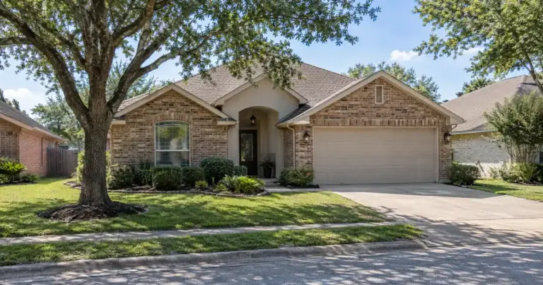 Does Your Non-Borrowing Spouse Sign a HELOC in Texas?