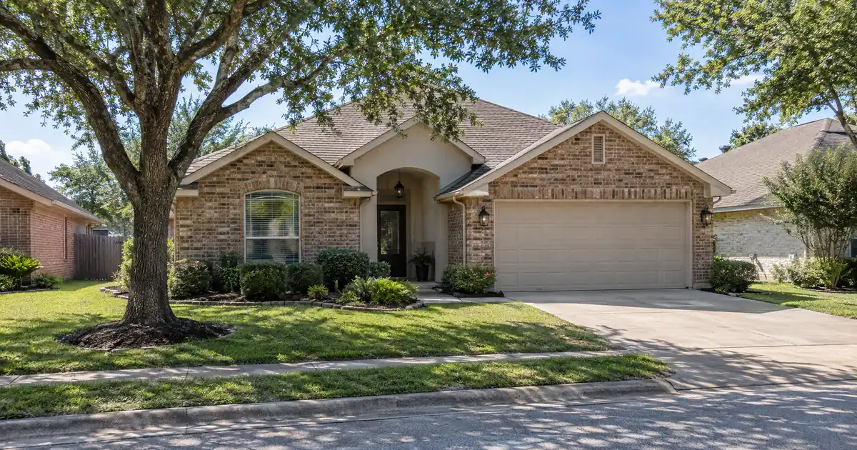 Does Your Non-Borrowing Spouse Sign a HELOC in Texas?