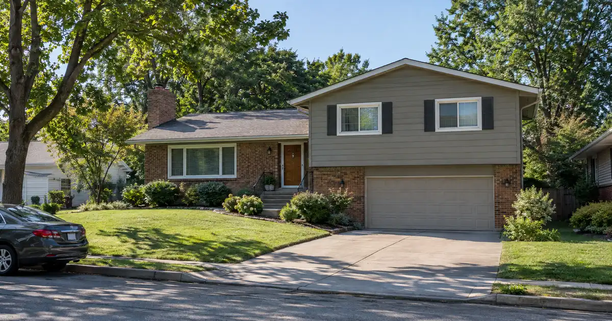 Can a Multi-Job Earner Who Owns a Home Get a HELOC on Deposits?
