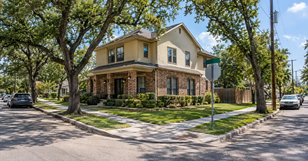 Does Texas Restrict Bank Statement HELOCs on Primary Homes?