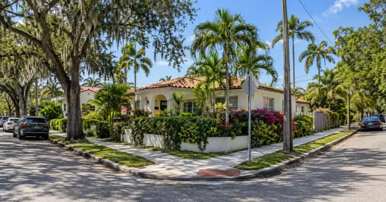 Does a Miami-Dade Homeowner Pay Doc Stamps on the Full HELOC?