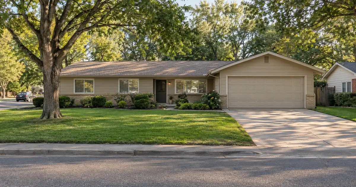 Is a Bank Statement HELOC Right for a Lock-in Homeowner?