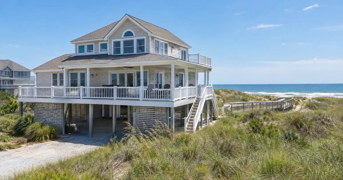 Should a Short-Term Rental Use DSCR or Conventional Cash-Out?