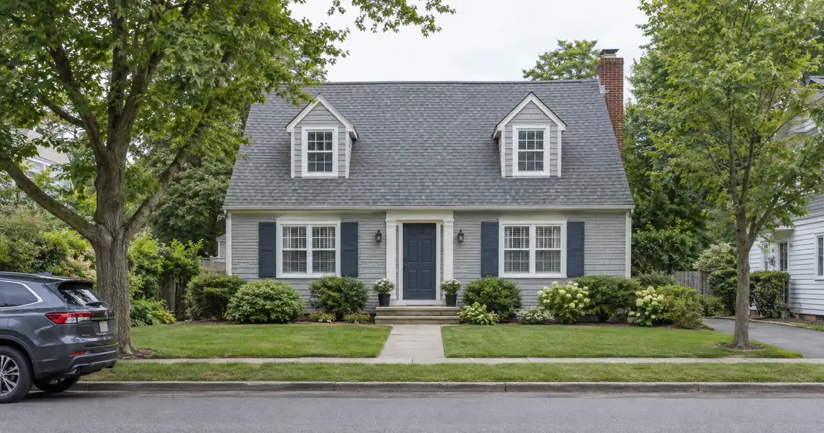 DSCR vs Full-Doc Cash-Out Refinance for a Self-Employed Landlord