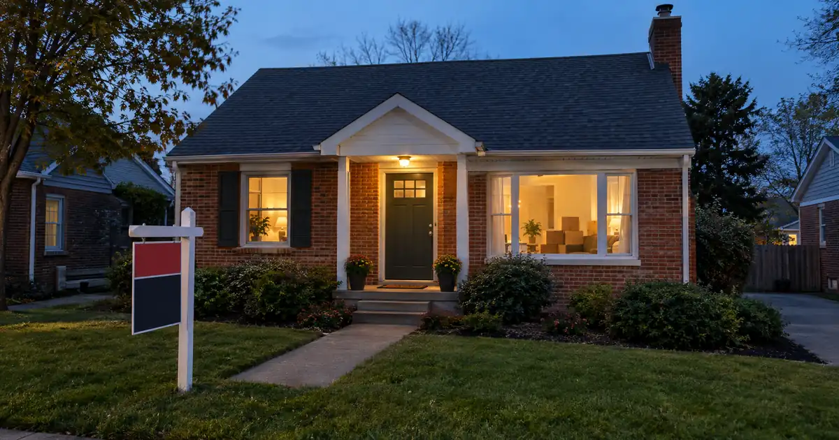 Should a Veteran Ever Pick a VA Cash-Out Over a Second Lien?