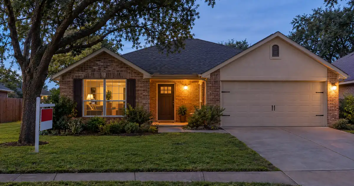 Texas FHA Cash-Out Requirements for a Homeowner With an Existing FHA Loan