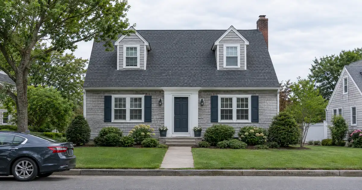 FHA Cash-Out vs Bank Full Documentation for a Self-Employed Owner