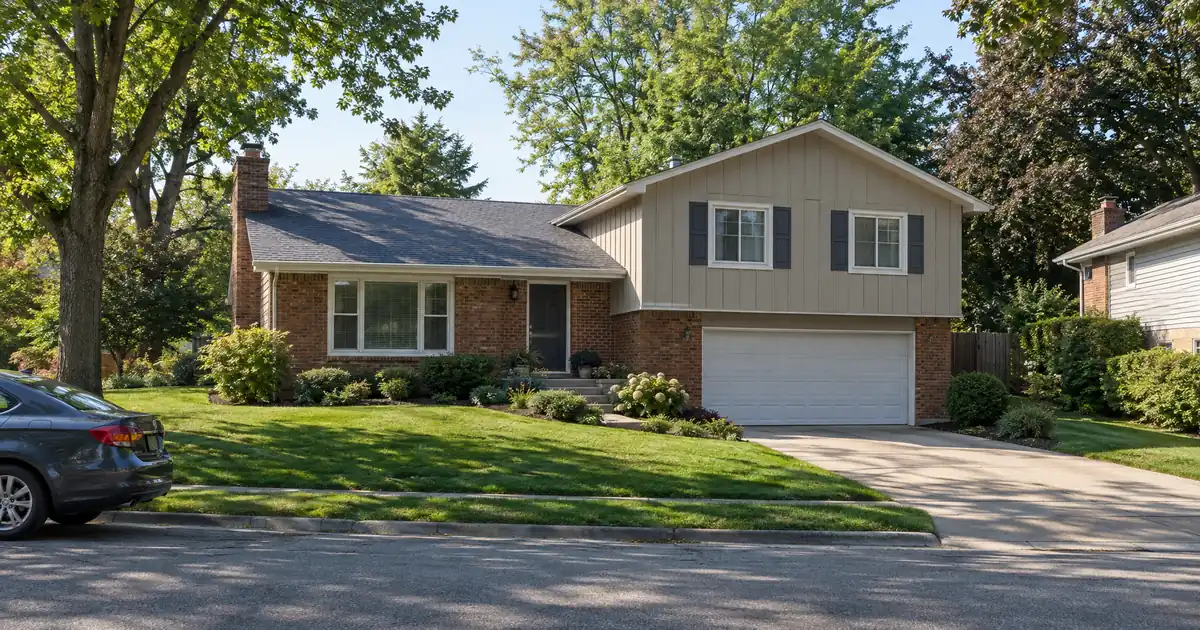 Should a Low First Mortgage Owner Pick Bank Statement Over FHA Cash-Out?