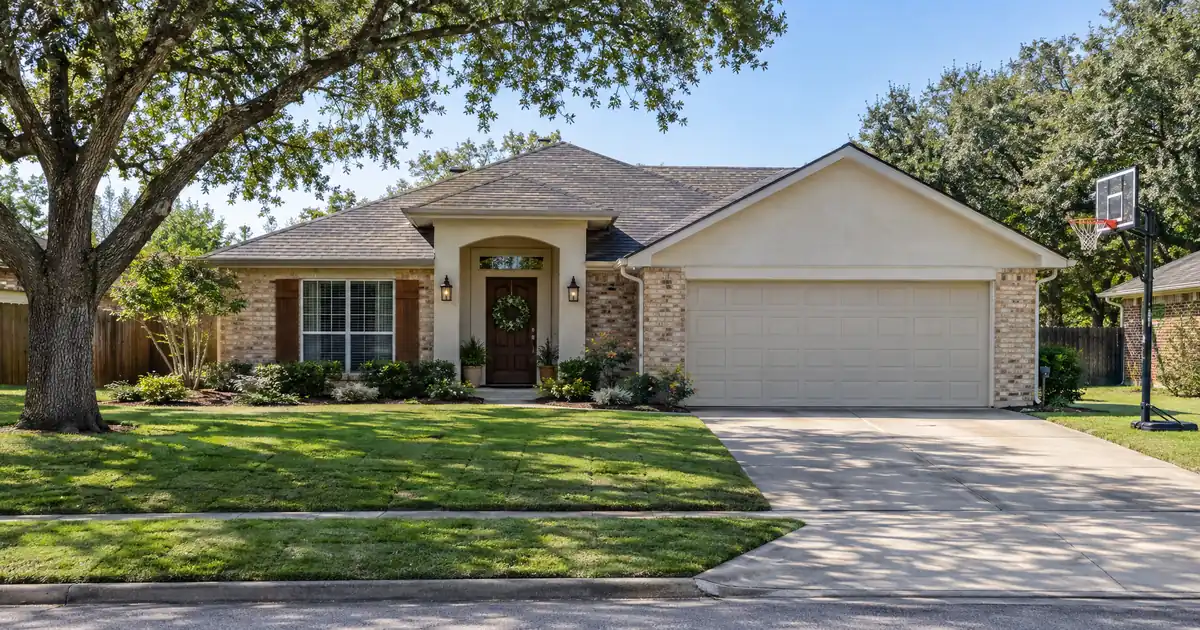 How to Compare Cash-Out Refinance Quotes on a Texas Homestead