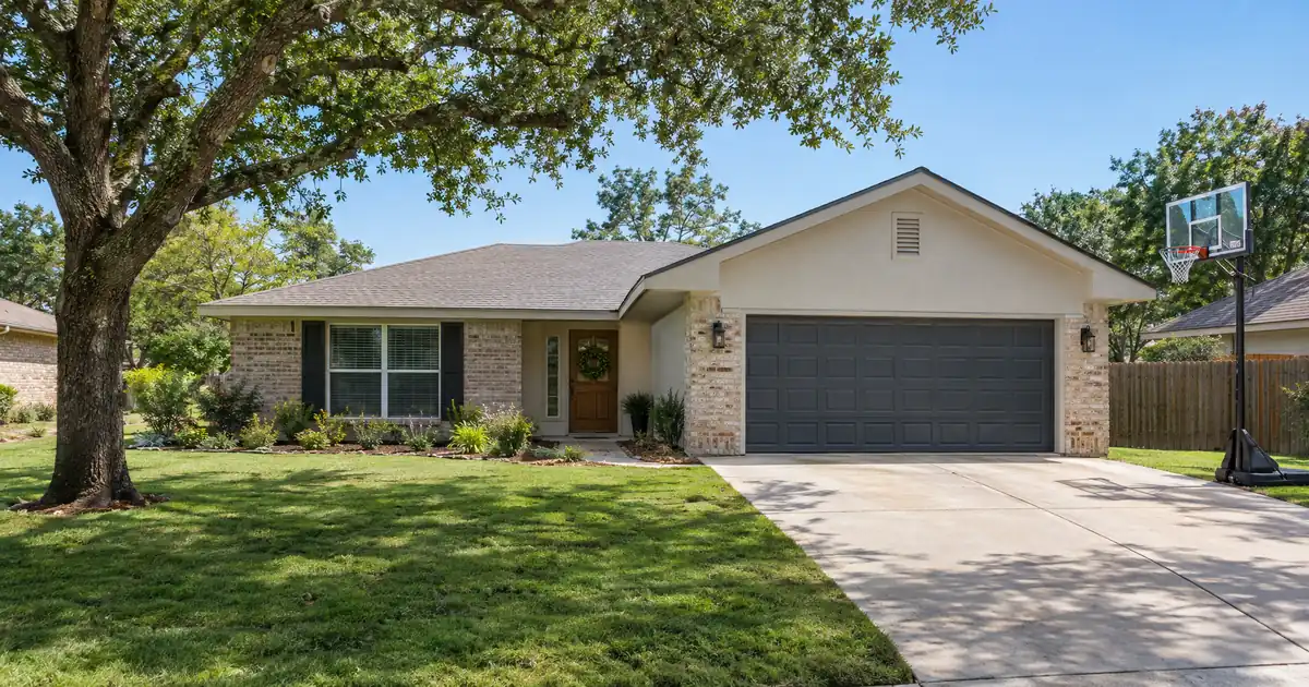 Can You Use a VA Cash-Out on a Texas Homestead After a PCS?