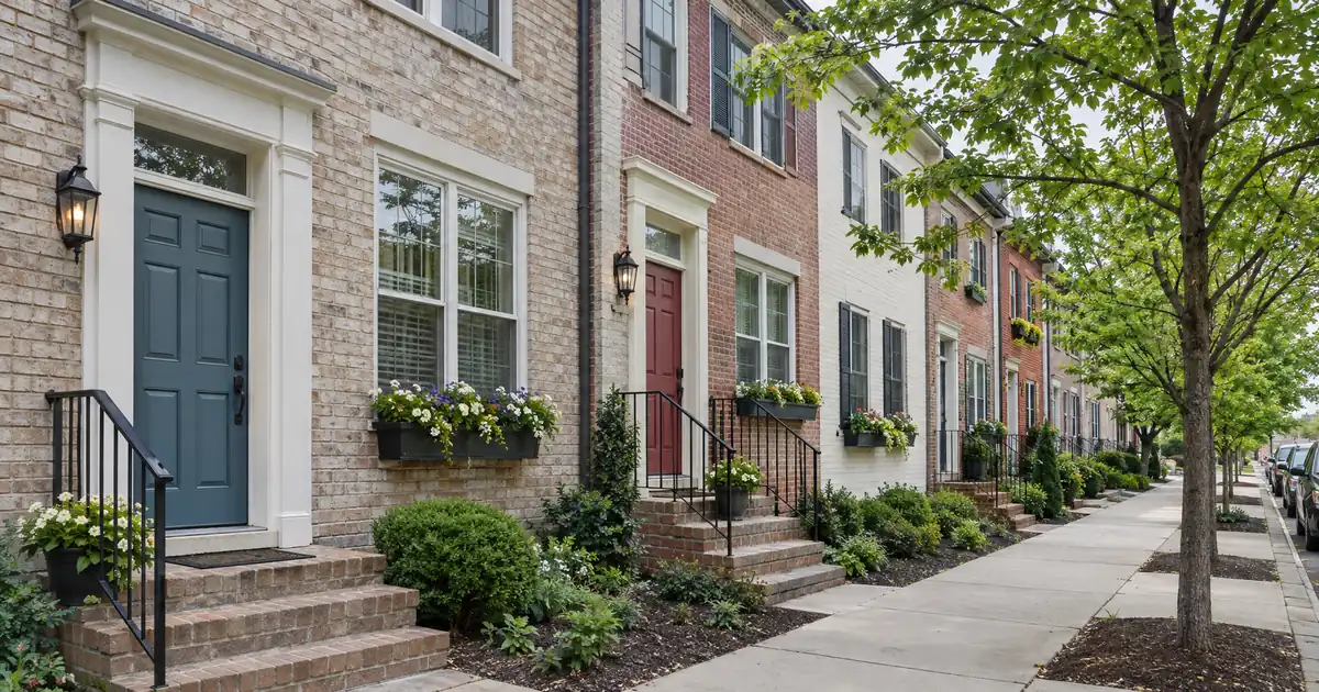 Bank Line vs Broker Wholesale for a Conventional Cash-Out Refinance