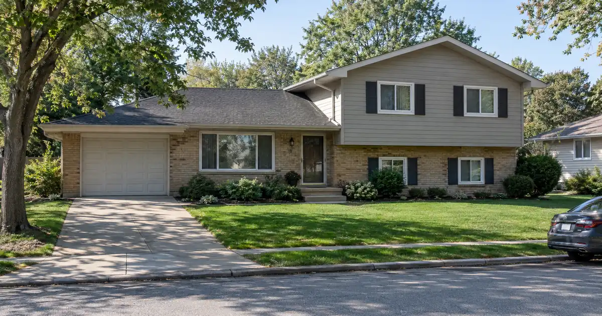 Can a Home in a Living Trust or LLC Get a Cash-Out Refinance?