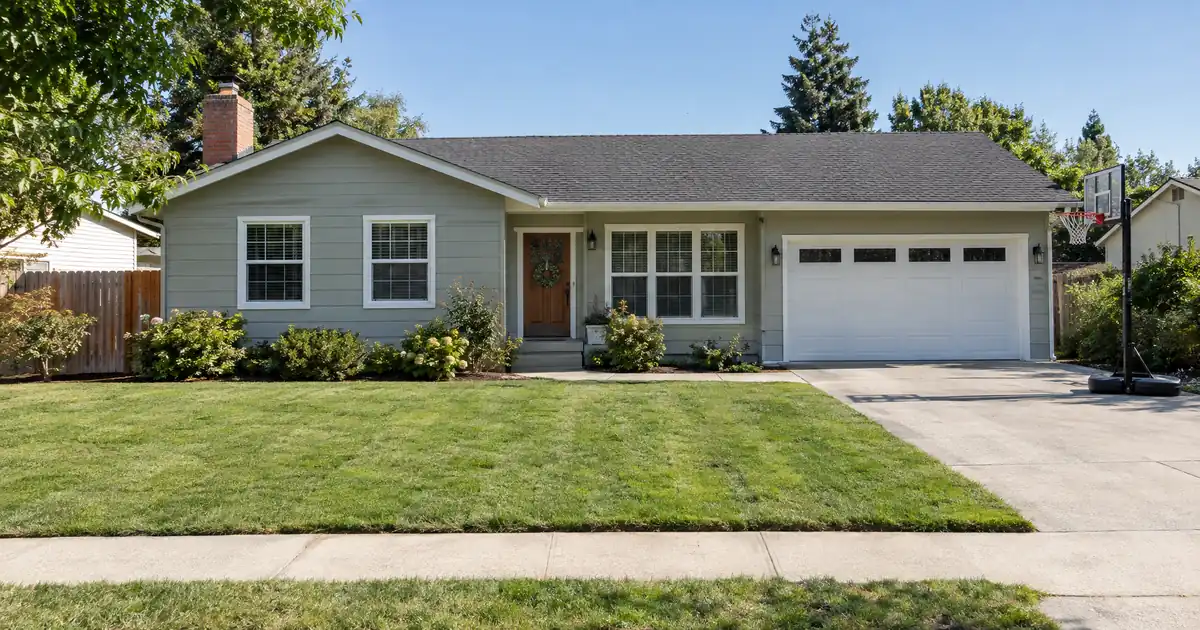 How to Take Sole Title From an Ex-Partner With a Cash-Out Refinance
