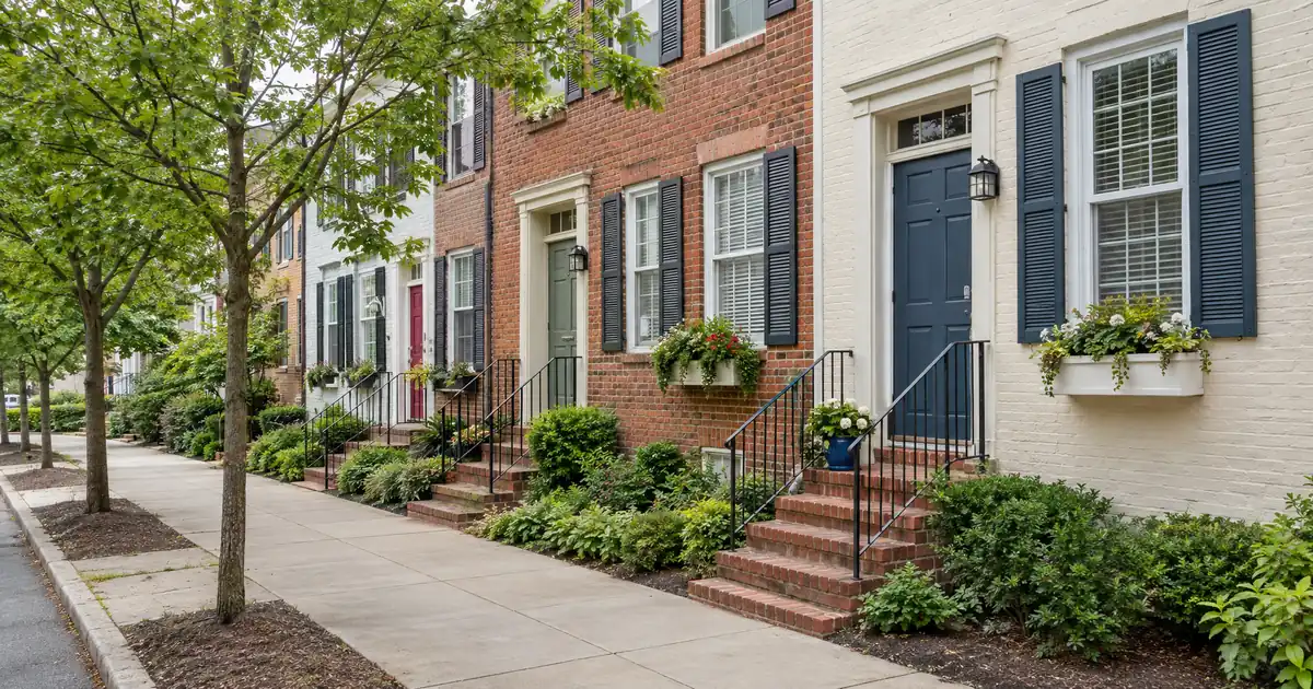 Cash-Out Refinance vs Selling the Home for a Divorcing Spouse