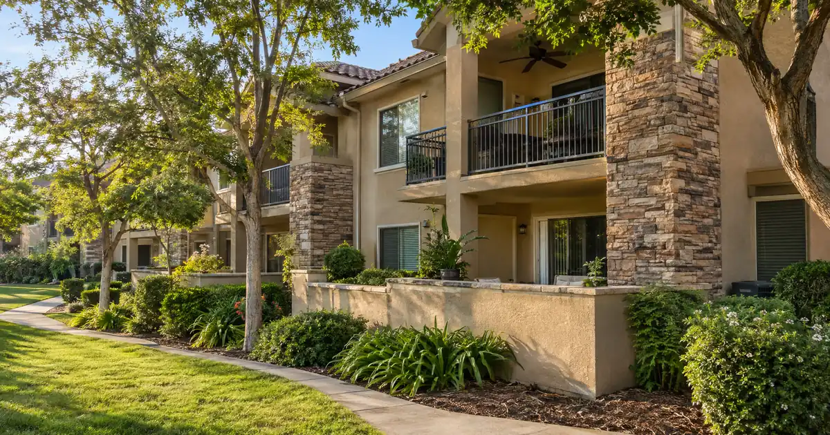 FHA Cash-Out Approval Requirements for a Condo Unit