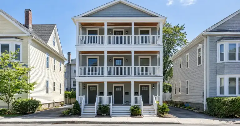 FHA Cash-Out Income Rules on a Triplex With All Other Units Leased