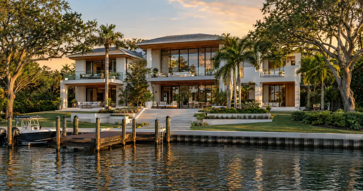 How to Handle Leased Solar Panels Before a Jumbo Cash-Out